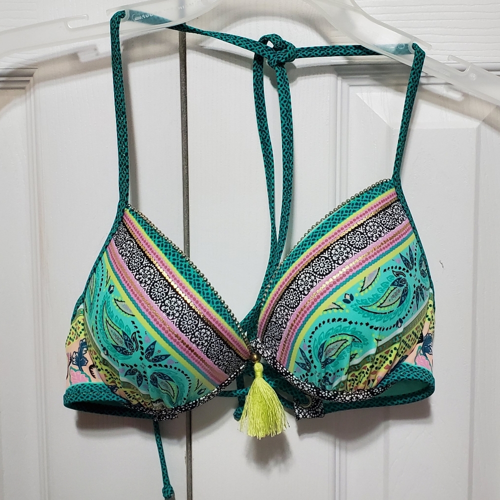 NWOT Shade and Shore bikini top